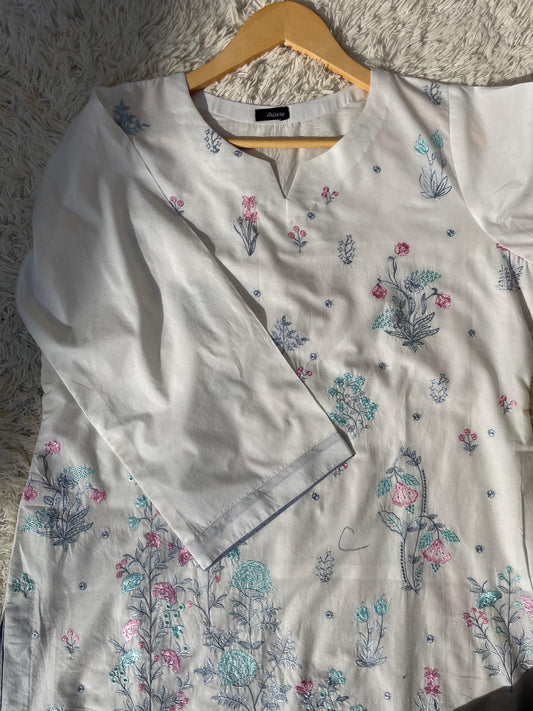 3 Piece - Premium Lawn Chikankari - Eid Collection + 🎁Free Matching Bracelet