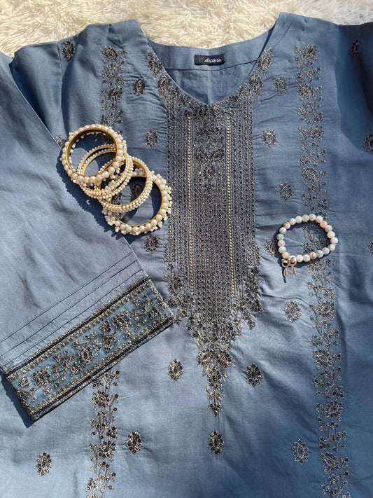 2 Piece -  Embroidered Lawn  - Eid Collection + 🎁Free Matching Bracelet